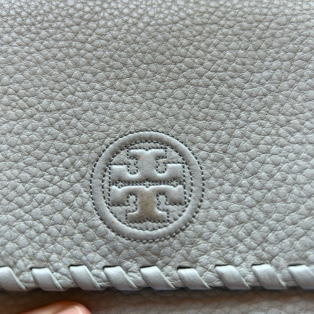 Tory Burch Marion Flat wallet cross body bag - Picture 11 of 12